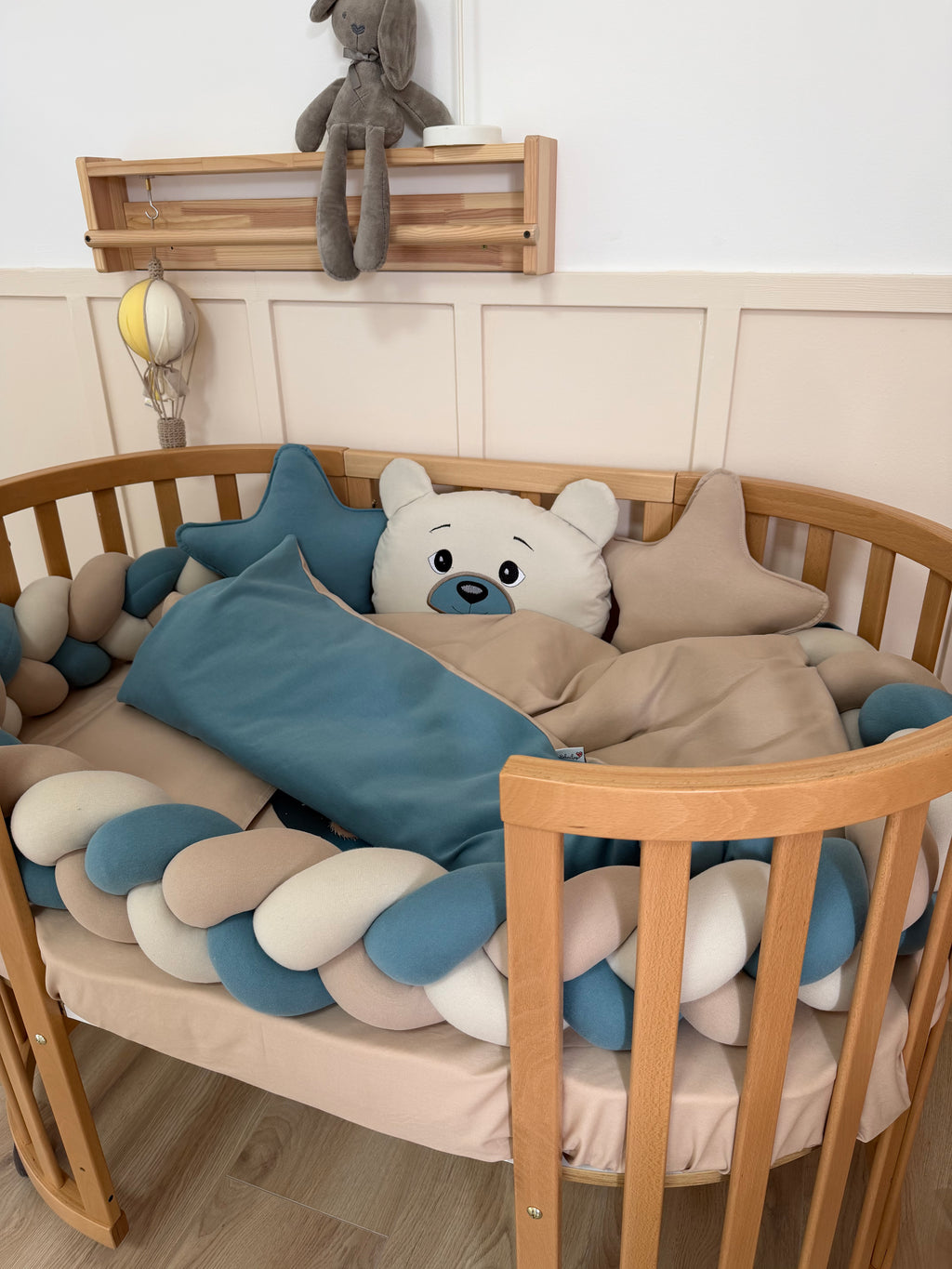 OGRADICA I POSTELJINA ZA KREVETAC - Čika Meda