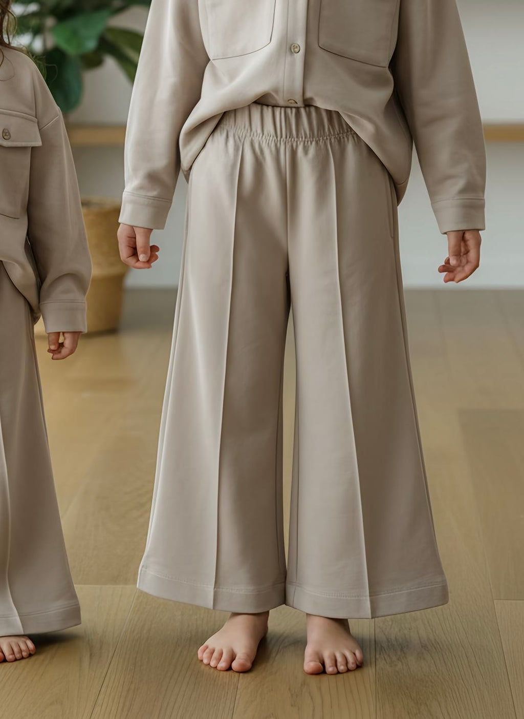 Široki donji deo - krem