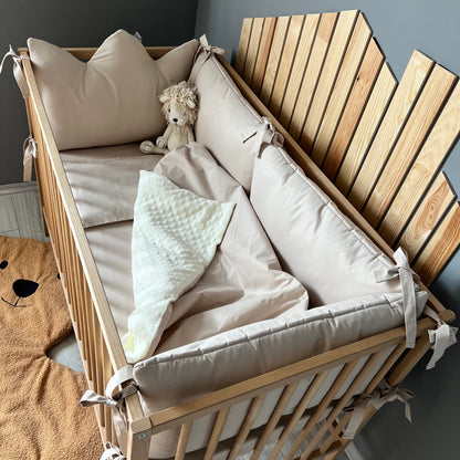 CRIB BEDDING SET