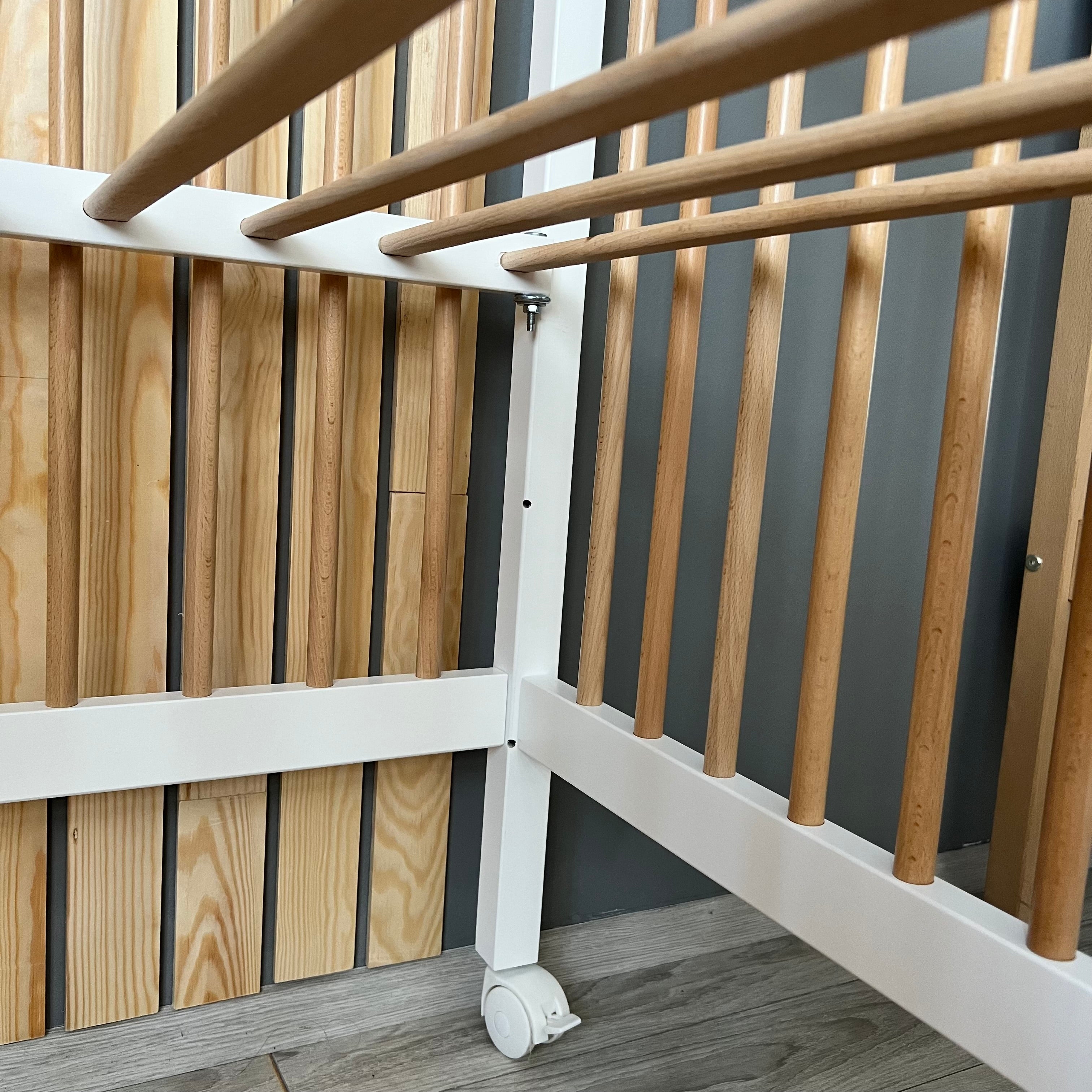 КРОВАТЬ С ТРЕМЯ ВЫСОТОМ МАТРАСА