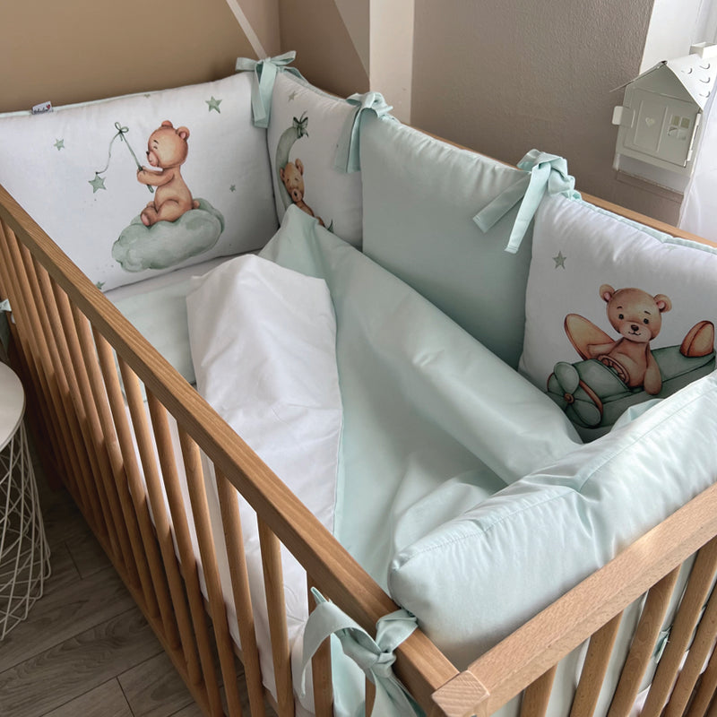 CRIB BEDDING SET